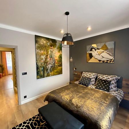 מילץ' Apartament Golden Art מראה חיצוני תמונה